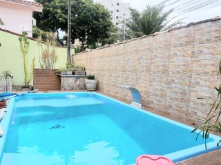 Casa c/ 2 dts (1suite)-área gourmet e piscina - perto da praia - Indaiá